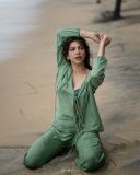 madonna-sebastian-in-olive-green-co-ord-set-photos-at-beach-side-009
