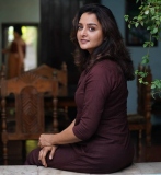 1_manju-warrier-latest-photos-002