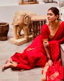 nayanthara-in-red-pattu-saree-with-heavy-ornaments-and-makeup-look-photos