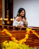 nayanthara-chakravarthy-in-vishu-special-dress-photos-009