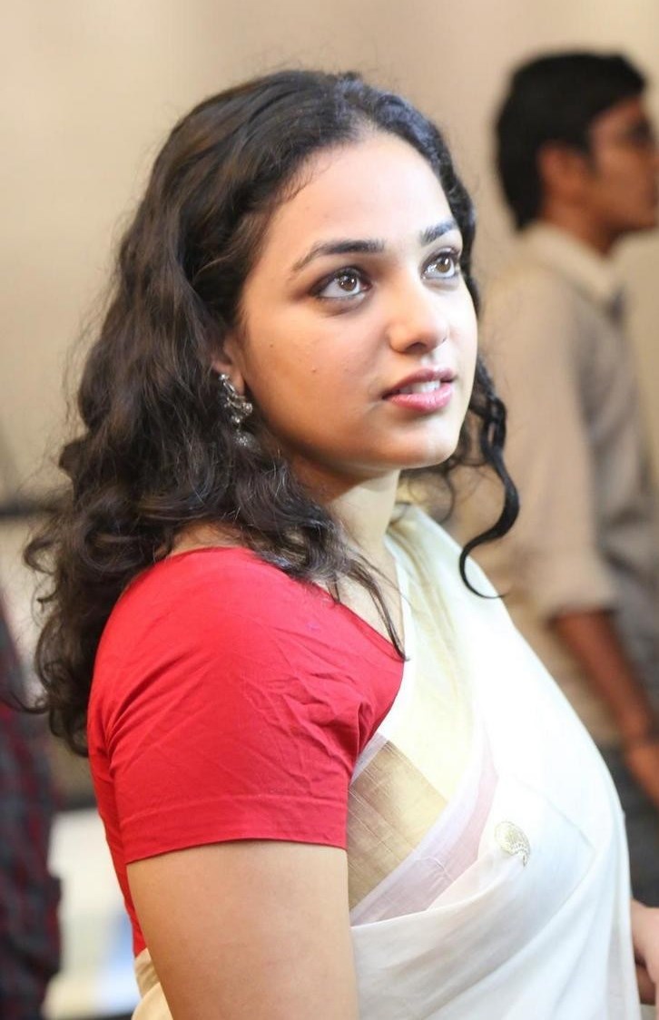 Nithya menen navel