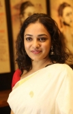 nithya-menon-new-pics-04747