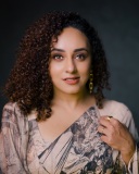 pearle-maaney-in-printed-saree-photos-001