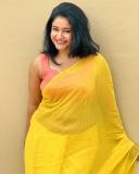 poonam-bajwa-in-yellow-saree-with-pink-blouse-photos-006