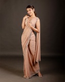 priya-varrier-in-night-party-wear-saree-photos-005