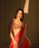 raashi-khanna-in-heavy-embroidery-lehenga-designs-dress-photos-010