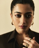 rashmika-mandanna-in-full-black-stunning-photo-008