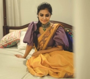 ramya-nambeesan-cute-saree-photos-006