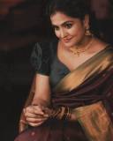 ramya-nambeesan-in-traditional-saree-look-photos-003