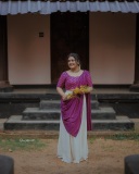 sarayu-mohan-in-vishu-style-ideas-photos-008