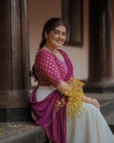 sarayu-mohan-in-vishu-style-ideas-photos