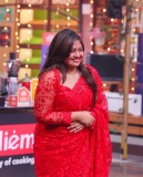 shaalin-zoya-in-red-net-saree-look-photos-008