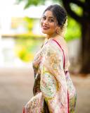 shamna-kasim-in-saree-with-jasmin-photos