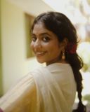 actress-srinda-arhaan-in-kerala-style-dress-photos-012