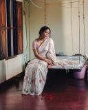 actress-srinda-arhaan-in-kerala-style-dress-photos-016