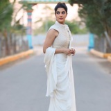 varalaxmi-sarathkumar-latest-photoshoot-photos-003