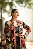 varalaxmi-sarathkumar-latest-photoshoot-photos-011