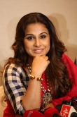 vidya-balan-latest-pics-1115