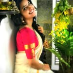 anupama parameswaran kerala saree latest photos-003