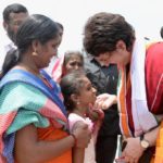 priyanka gandhi at wayanad photos 01-3