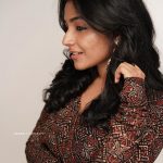 Rajisha Vijayan new photoshoot pics-003