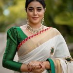 actress shamna kasim latest photos saree-044