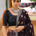 actress shamna kasim latest images in black dress-002