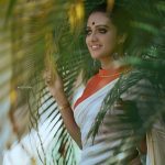 mareena michael new photoshoot pics in saree-001