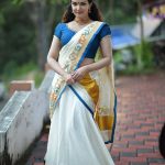 honey rose latest photos in kerala saree 09