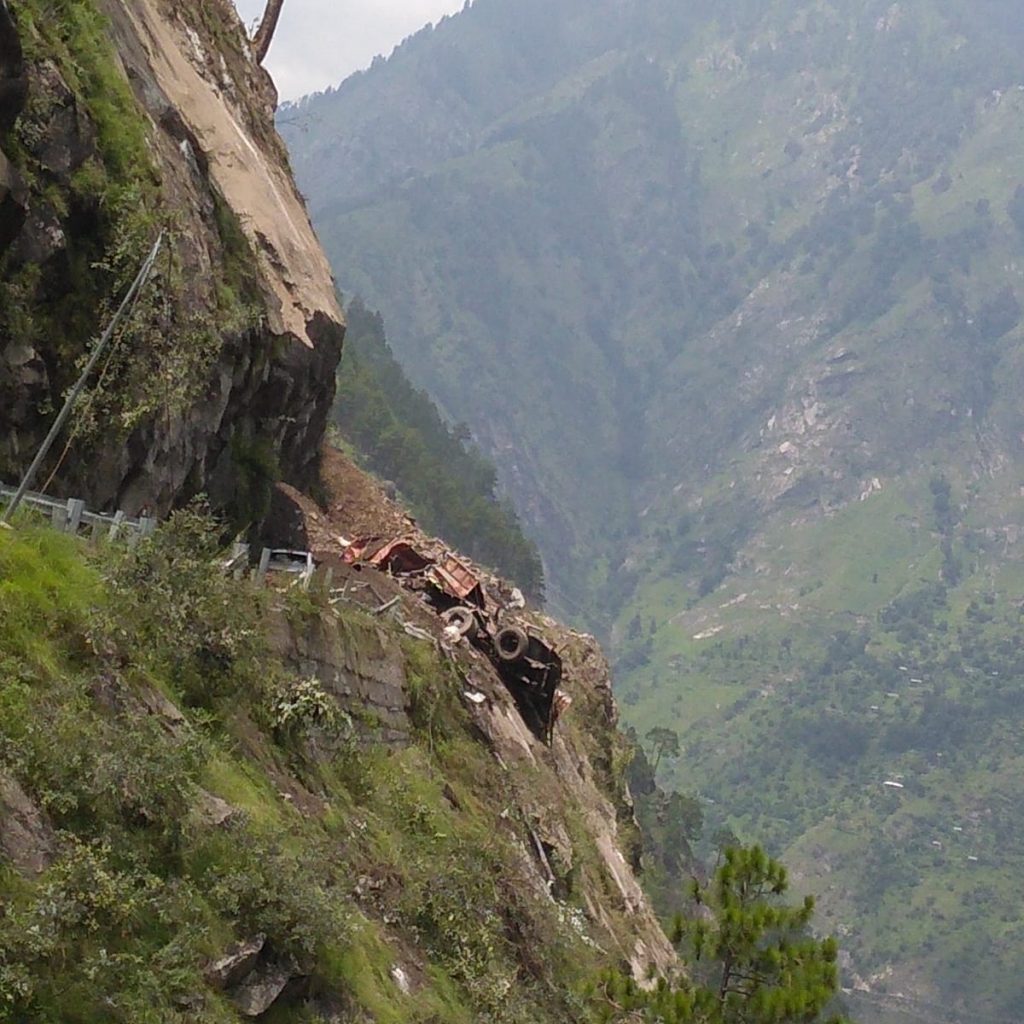 landslide in Himachal 1