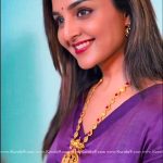 manju warrier wearing Vedha from Kalyan Jewellers photos 002