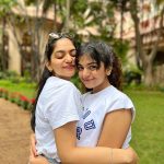 ahaana krishna with her sister Hansika photos 001