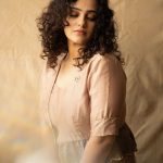 nithya menon latest photoshoot pics.webp 005