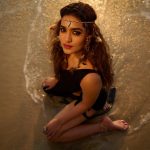 saniya iyappan hot beach photoshoot 001