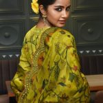 anupama parameswaran in green palazzo dress 003