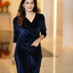 aditi ravi in velvet gown pics 021 002