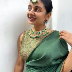 esther anil in green colour saree 002