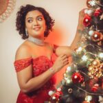 actress mareena michael kurisingal christmas 2023 photos 001