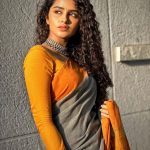 anupama parameswaran in yellow border saree photos 001