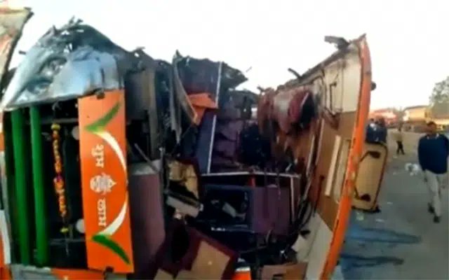 truck accident Maharashtra