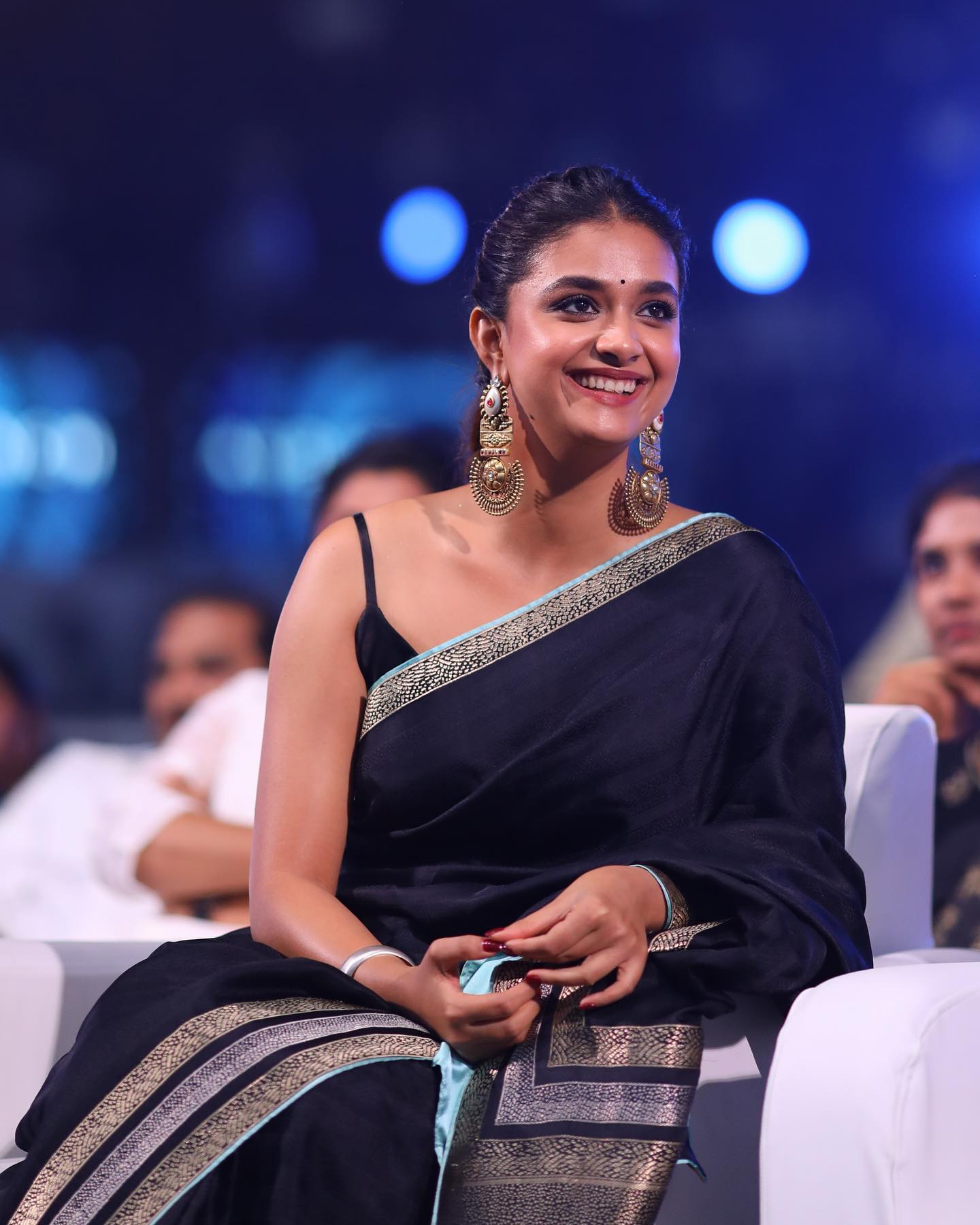 Keerthi Suresh New Photos Hd In Black Saree 001 