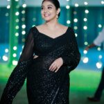 rachana narayanankutty in black chiffon party wear saree photos 006