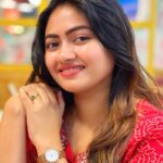 shaalin zoya in vibrant colour lipstick photos 002