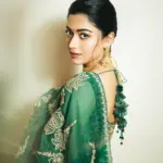 rashmika mandanna in heavy work saree with sleeveless blouse 004