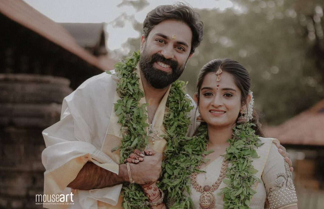 Govind Padmasoorya And Gopika Anil Tie The Knot In A Traditional ...