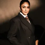 mrunal thakur in black blazer dress with high heels style photos 003