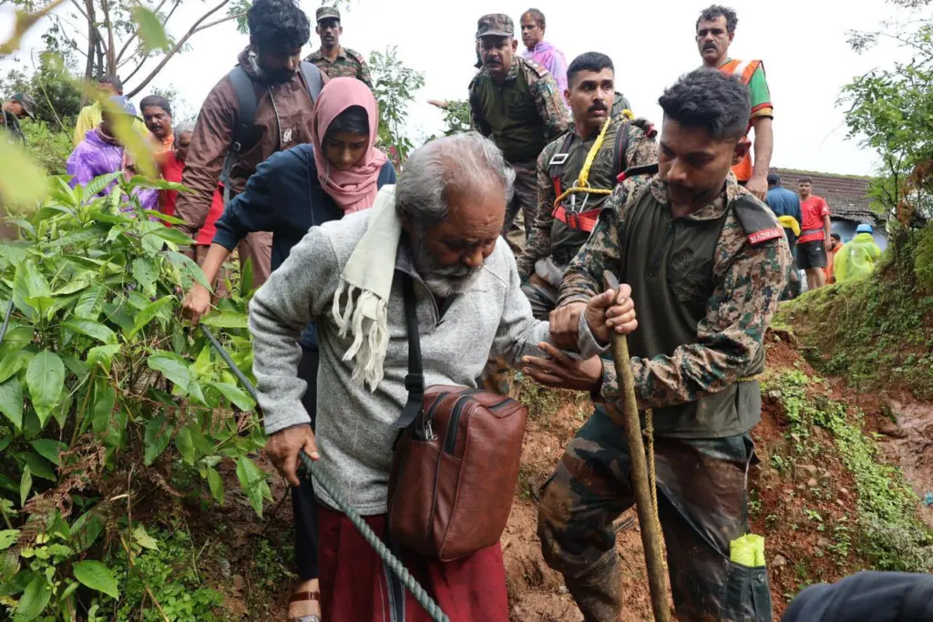 wayanad landslide latest photos