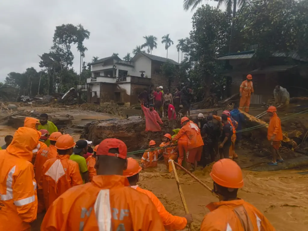 wayanad landslide photos 003