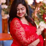 shaalin zoya in red net saree look photos 005