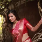 anju kurian in pink kalyana saree photos